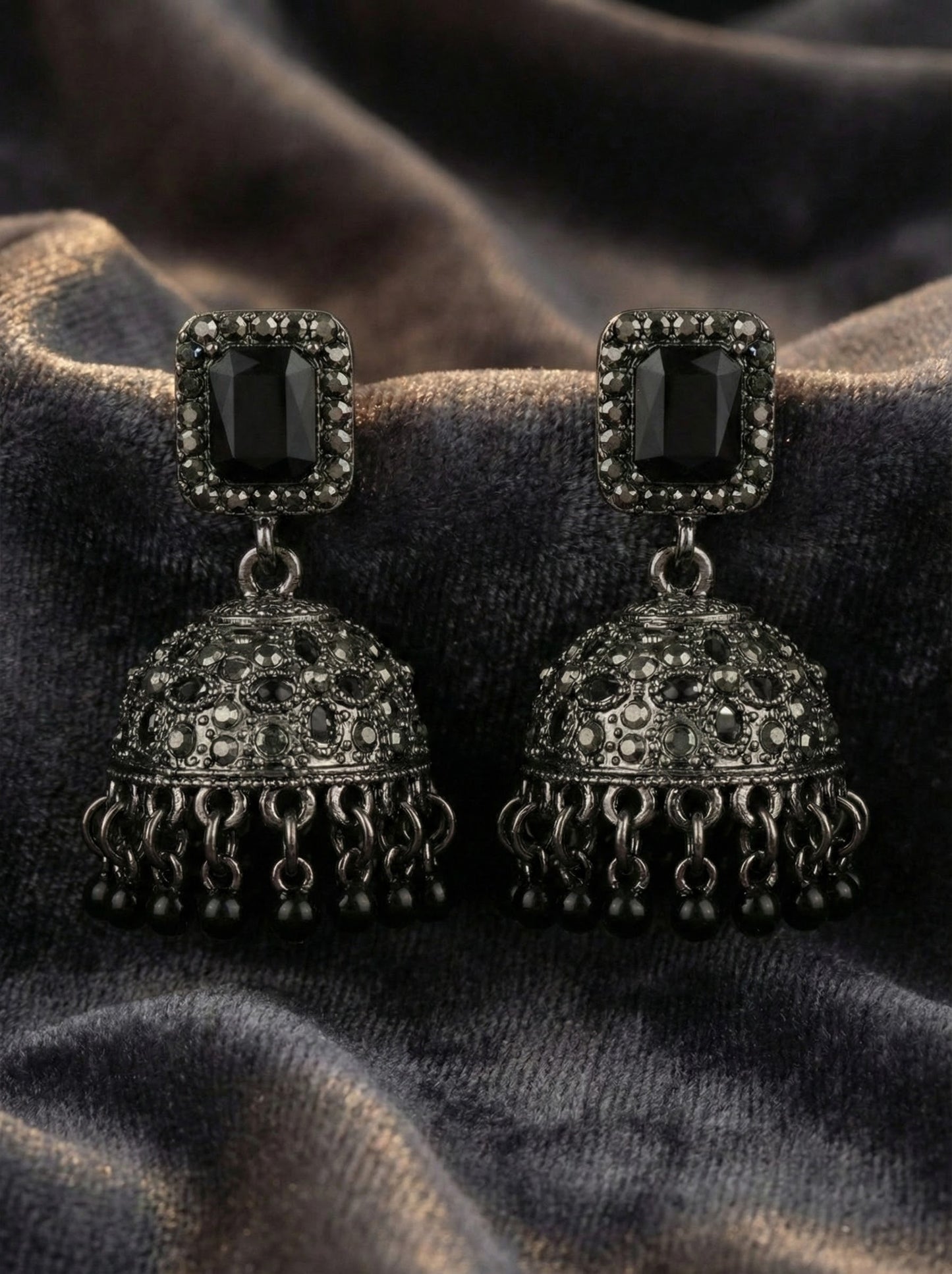 PrettyandPure – Midnight Royale Oxidized Jhumka